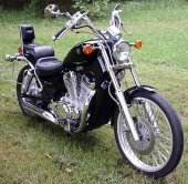 1997 Suzuki VS 600 GL Intruder photo